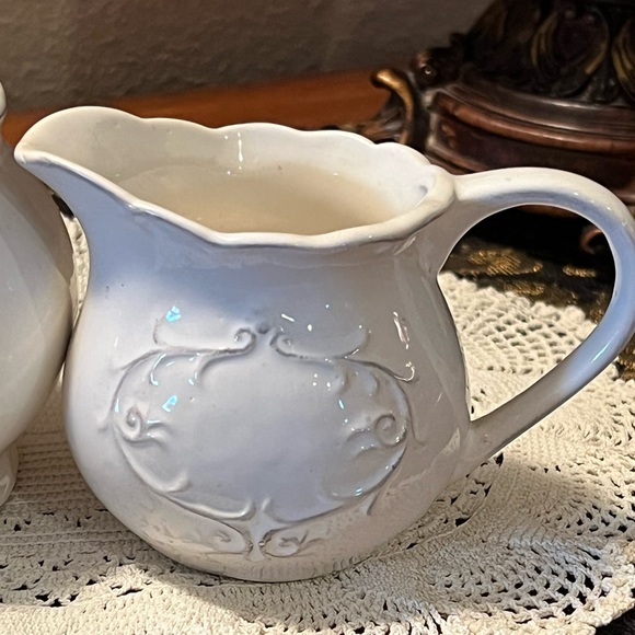 Cream & Sugar Container Set - Picture 4 of 8